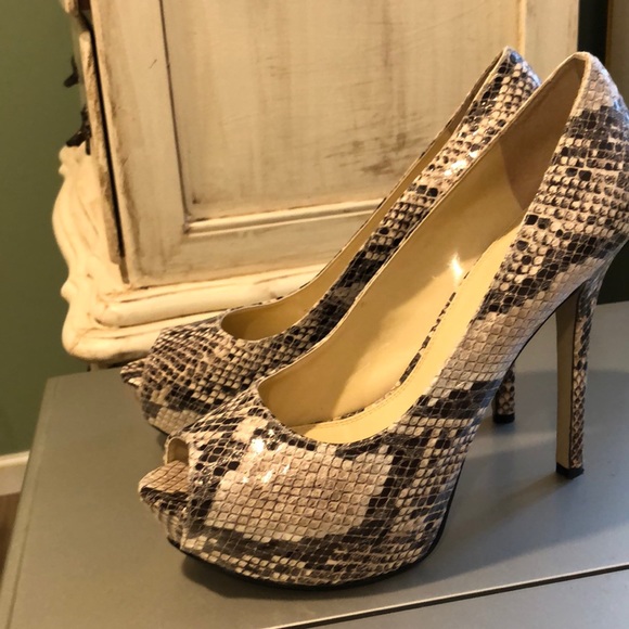 Enzo Angiolini peep toe heels - Picture 3 of 6